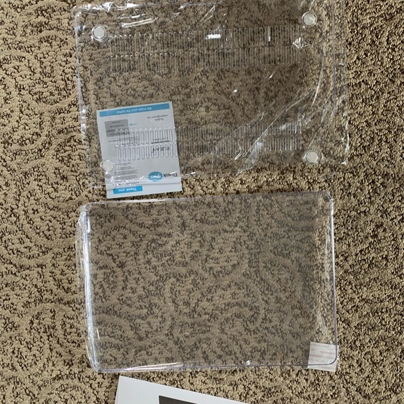 Clear MacBook cover - Picture 2 of 4